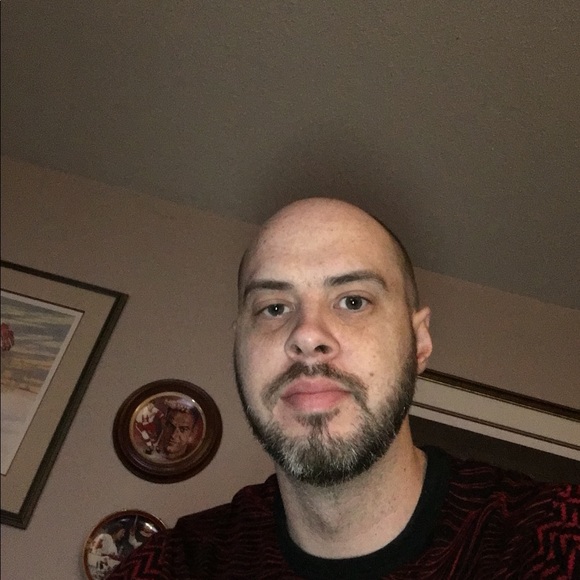 Meet your Posher, Kyle - Picture 1 of 1